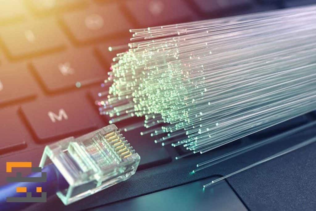 فیبر نوری چیست؟