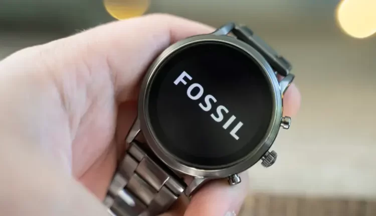 ساعت هوشمند فسیل