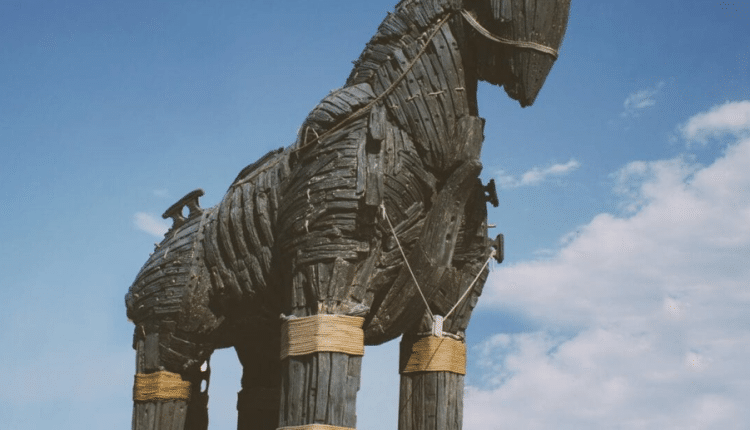 اولین تروجان iOS