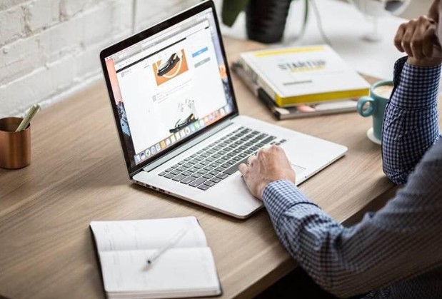 راهنمای کامل خرید سرور اختصاصی برای وبسایتهای پر ترافیک راهنمای خرید سرور اختصاصی